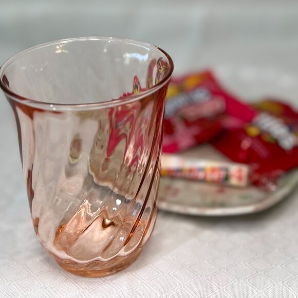 Vintage MCM translucent pink glass - Picture 6 of 7